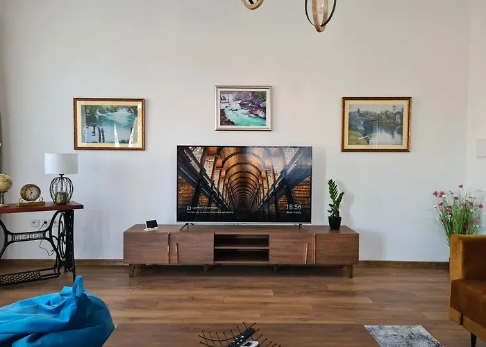 Apartman Penthouse Center *