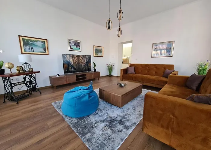 Apartman Penthouse Center *